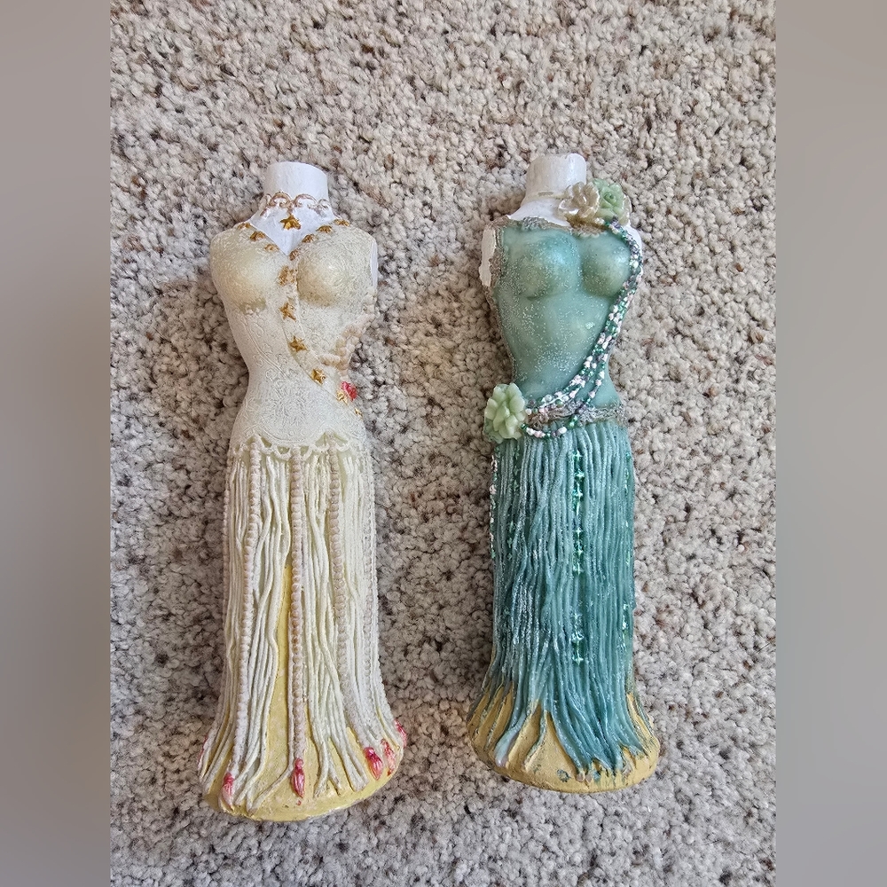 🕯Elegant Dress Form Figurine Candles - Set of Two